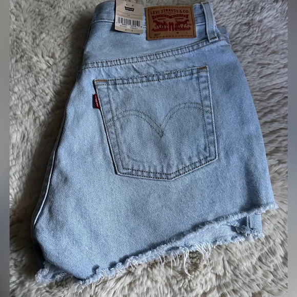 Levi’s 501 Denim Shorts - Picture 2 of 6